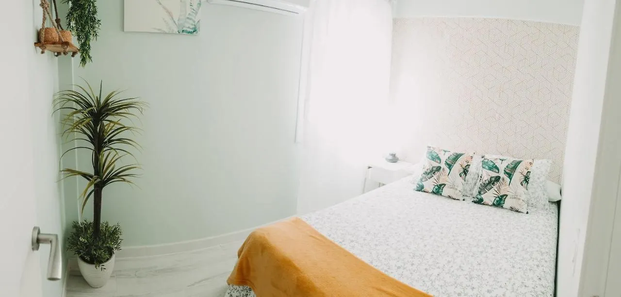 Apartamento Natural 2 Dormitorios Y Garaje Seville Apartment
