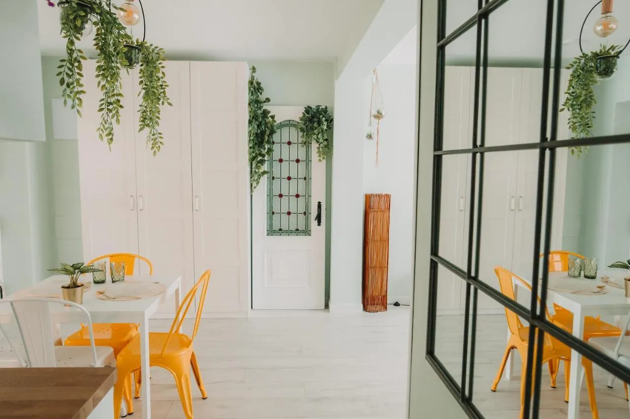 Apartamento Natural 2 Dormitorios Y Garaje Seville 0*,  Spain